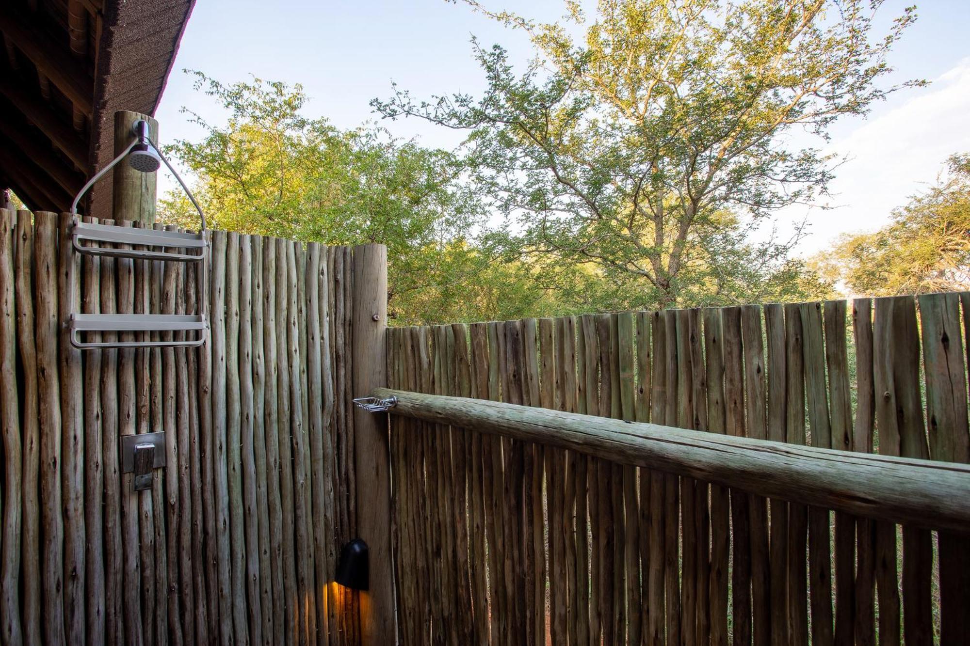 Moya Safari Villa Hoedspruit Bagian luar foto