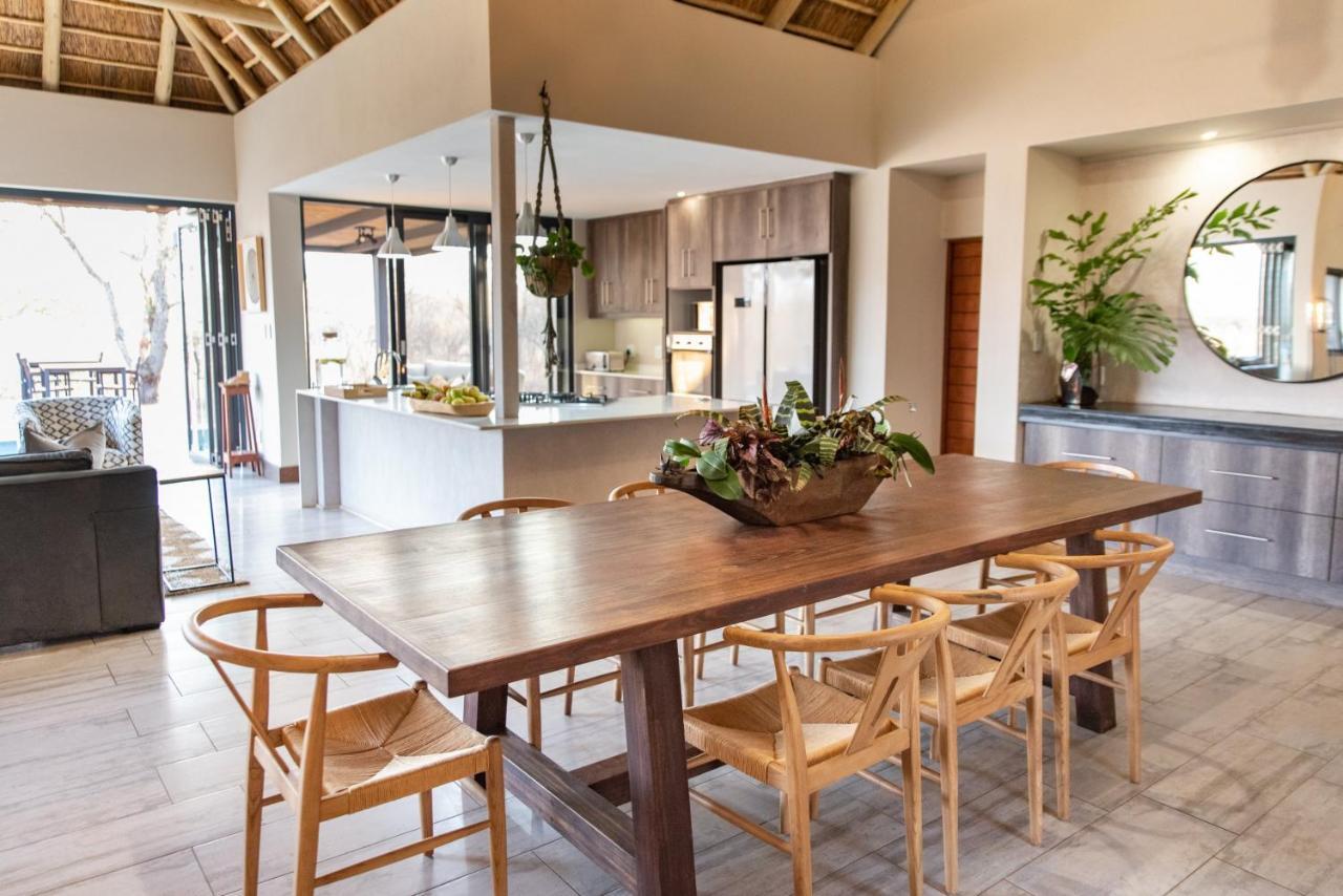 Moya Safari Villa Hoedspruit Bagian luar foto